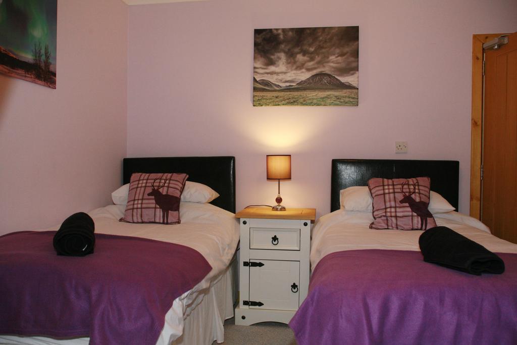 Glenlochy Nevis Bridge Apartments Fort William Eksteriør billede