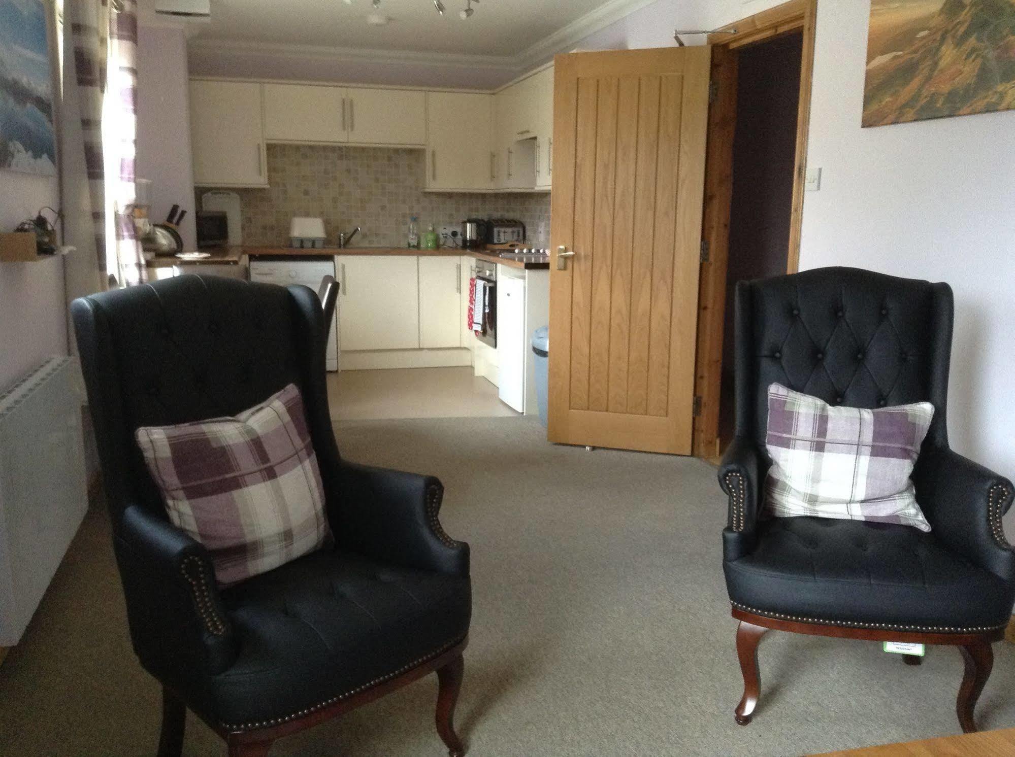 Glenlochy Nevis Bridge Apartments Fort William Eksteriør billede