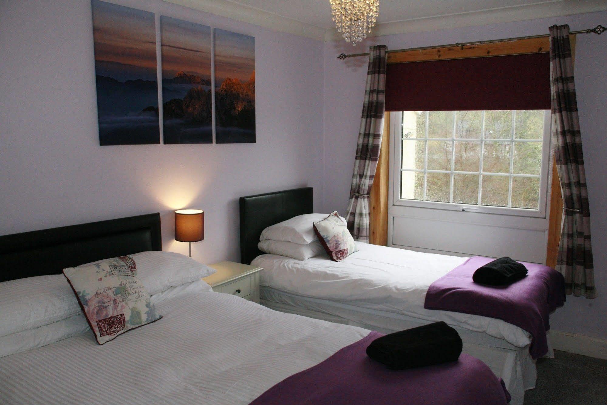 Glenlochy Nevis Bridge Apartments Fort William Eksteriør billede